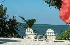 CAPTAIN PIP'S MARINA & HIDEAWAY
